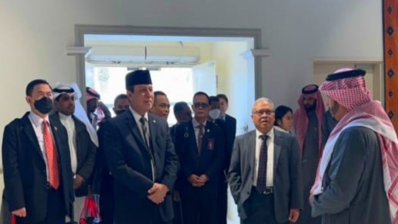 Kepala BNPT Komjen Pol. Boy Rafli Amar mengunjungi pusat deradikalisasi Arab Saudi. (ANTARA/HO-Humas BNPT)