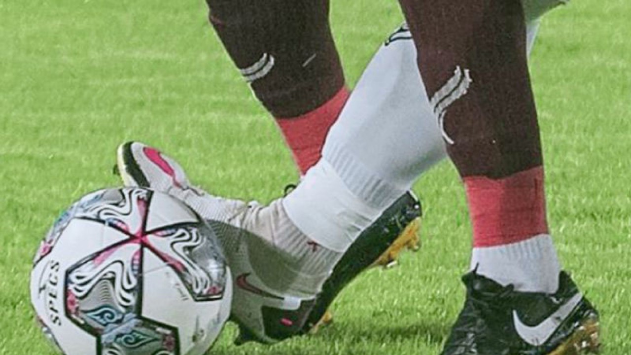 Ilustrasi bola. (ANTARA/Mohammad Ayudha/dok)