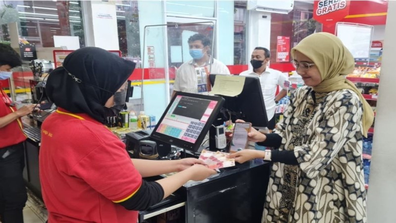 BSI melayani tarik tunai tanpa kartu di Alfamart. ANTARA/HO-BSI