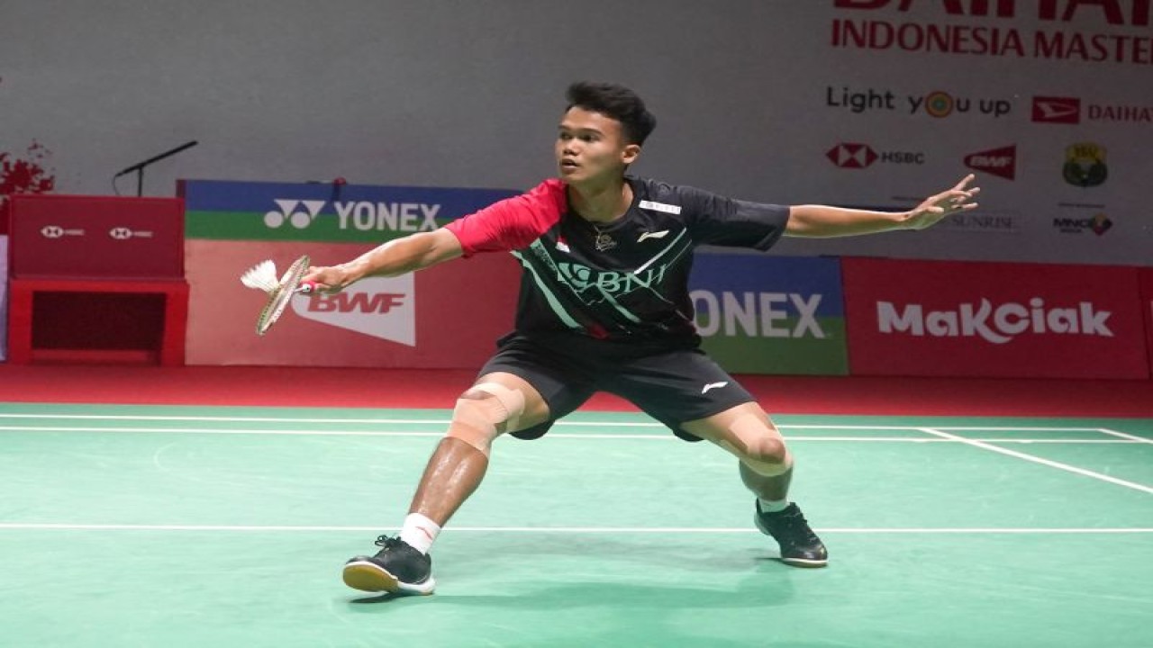 Tunggal putra Indonesia Christian Adinata lolos ke babak utama Indonesia Masters 2023 setelah mengantongi dua kemenangan dari fase kualifikasi di Istora Senayan, Jakarta, Selasa (24/1/2023). (HO/Humas PP PBSI)