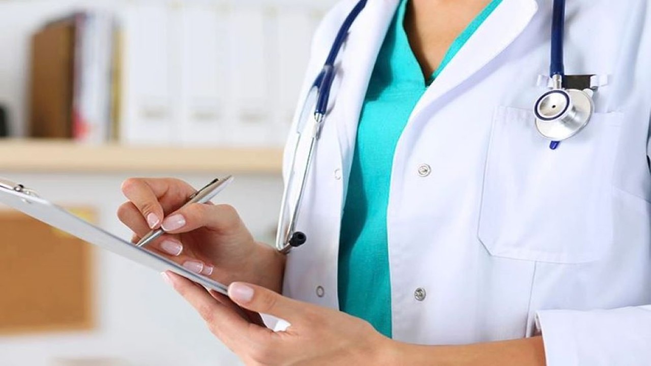 Ilustrasi. Egyptian Medical Syndicate menyebutkan sebanyak 4.621 dokter mengundurkan diri sepanjang 2022. . (Kaiser Health News)