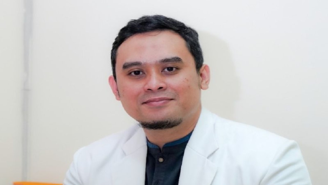 Dokter Spesialis Kulit Kelamin dan Estetika RS Sari Asih Karawaci Kota Tangerang, dr. Yoga Hadi Nugroho.