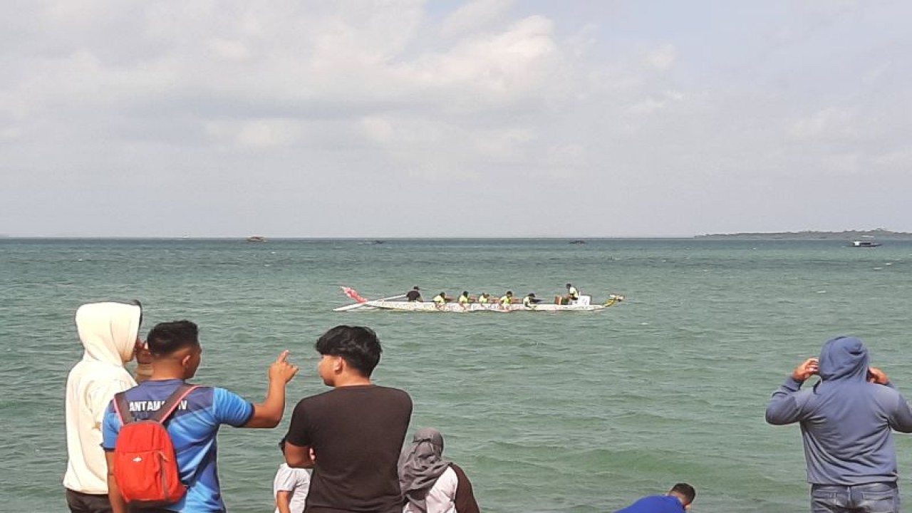 Dragon Boat race internasional jadi salah satu agenda pariwisata andalan untuk mendongkrak kunjungan wisman ke Provinsi Kepri. (ANTARA/Ogen)