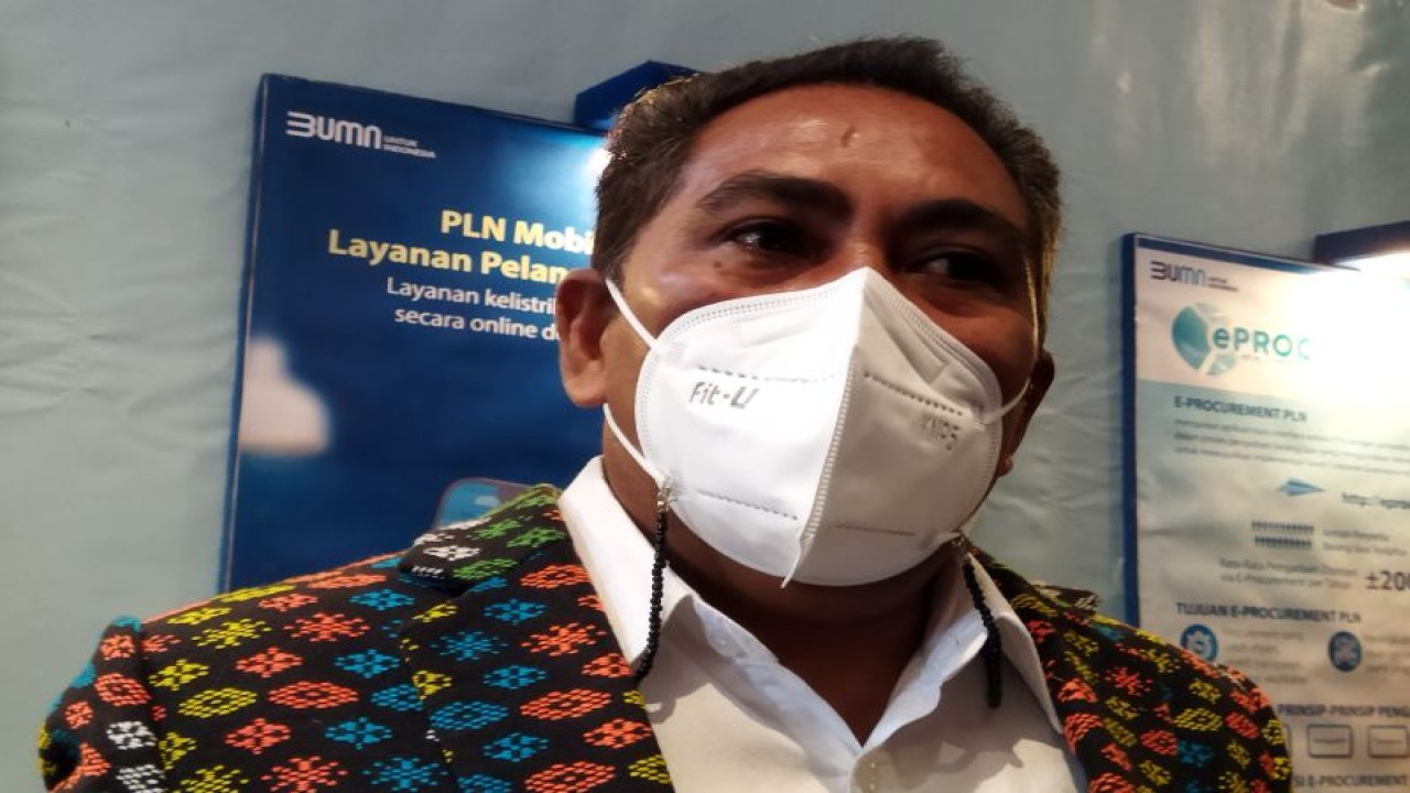 Bupati Manggarai Barat Edistasius Endi (ANTARA/Fransiska Mariana Nuka)