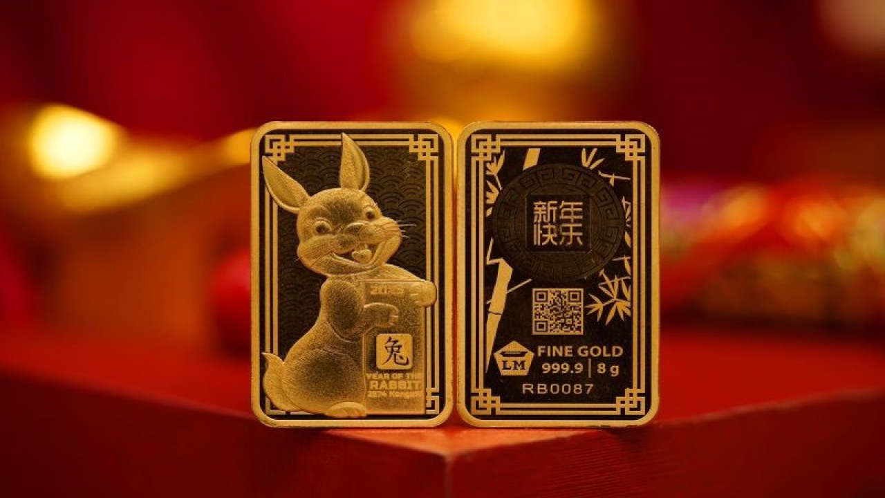 PT Aneka Tambang Tbk (ANTAM), anggota MIND ID, BUMN Holding Industri Pertambangan, mengumumkan bahwa Perusahaan melalui Unit Bisnis Pengolahan dan Pemurnian (UBPP) Logam Mulia memperkenalkan emas batangan tematik seri Imlek tahun 2023 Masehi/2574 Kongzili dengan desain tiga dimensi (3D) pertama di Indonesia. (ANTARA/HO-ANTAM/pri)