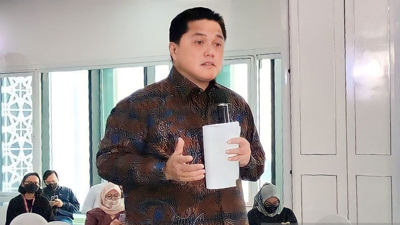 Menteri BUMN Erick Thohir dalam konferensi pers di Jakarta, Senin (2/1/2022). ANTARA/Aji Cakti/pri. (ANTARA/Aji Cakti)
