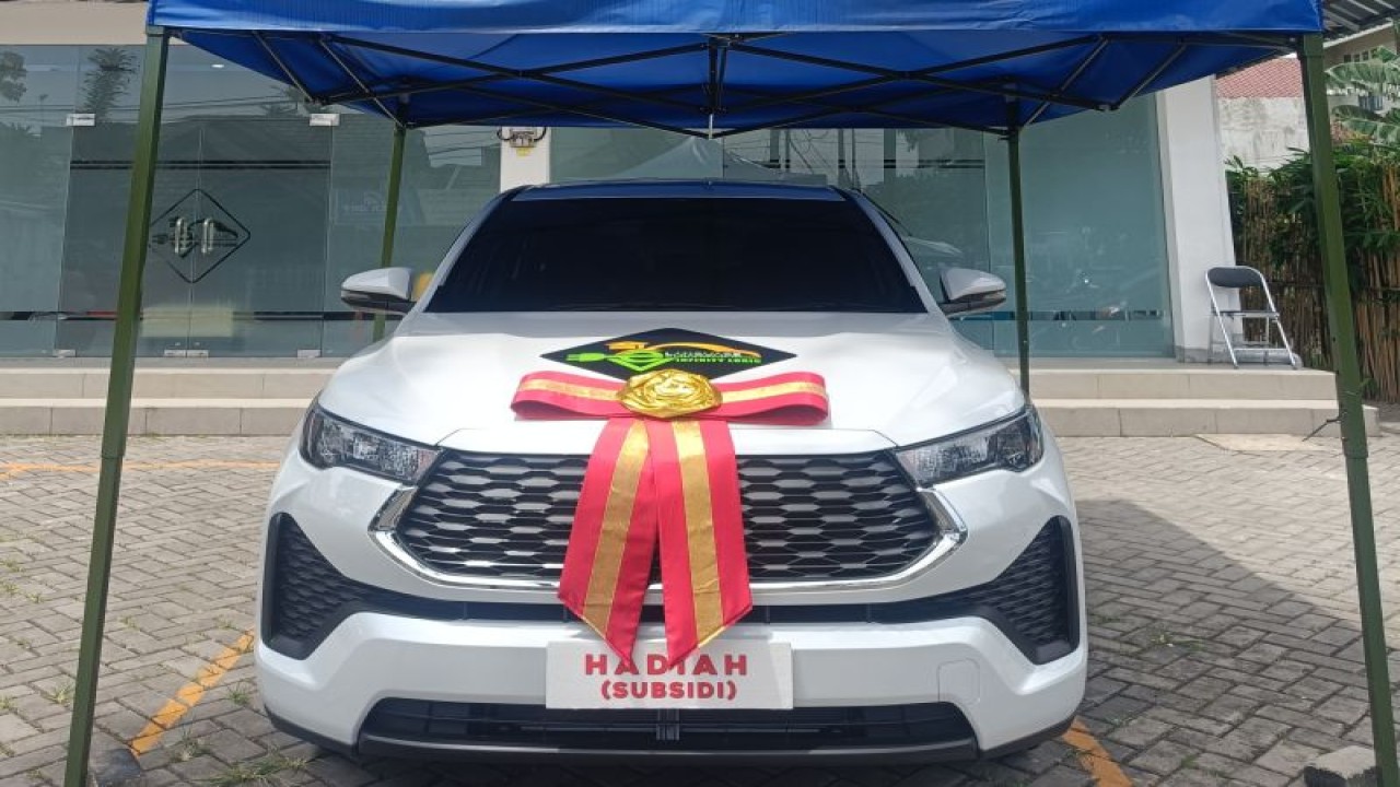 EVCBU sediakan Zenix Hybrid untuk EV Language Scholarship  (ANTARA/HO)