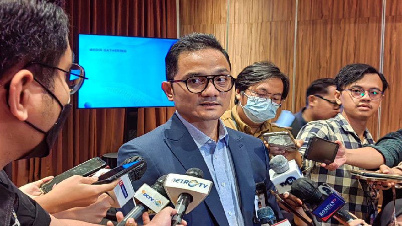 Kepala Badan Pengelola Keuangan Haji (BPKH) Fadlul Imamsyah dalam wawancara seusai Media Briefing penyelenggaraan ibadah haji di Jakarta, Selasa (24/1/2023). (FOTO ANTARA/Asep Firmansyah)