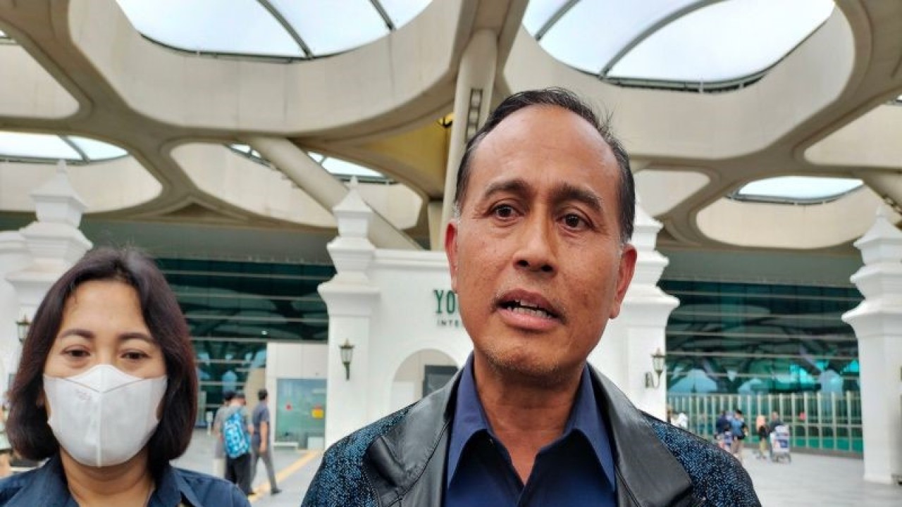 General Manager Bandara Internasional Yogyakarta (YIA) Agus Pandu Purnama. (ANTARA/Sutarmi)