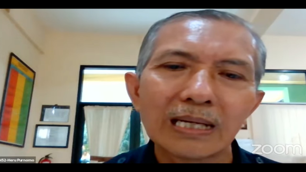 Tangkapan layar Sekretaris Jenderal Federasi Serikat Guru Indonesia (FSGI) Heru Purnomo dalam diskusi publik di Jakarta, Senin (7/6). (ANTARA/Indriani)