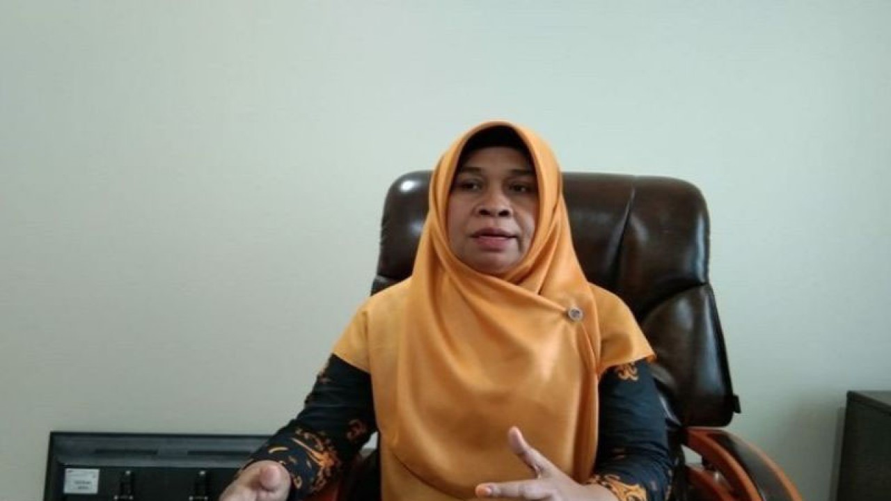 Kepala Bidang Penyelenggara haji dan umrah Kemenag Sultra, Hj.Marni (Foto ANTARA/Azis Senong)