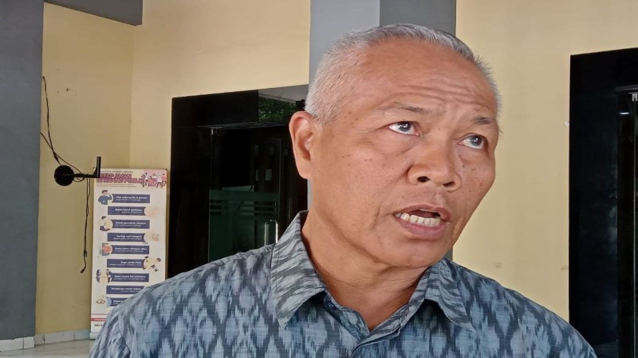 Kepala Dinas Lingkungan Hidup (DLH) Kota Mataram, NTB, HM Kemal Islam. (FOTO ANTARA/Nirkomala)