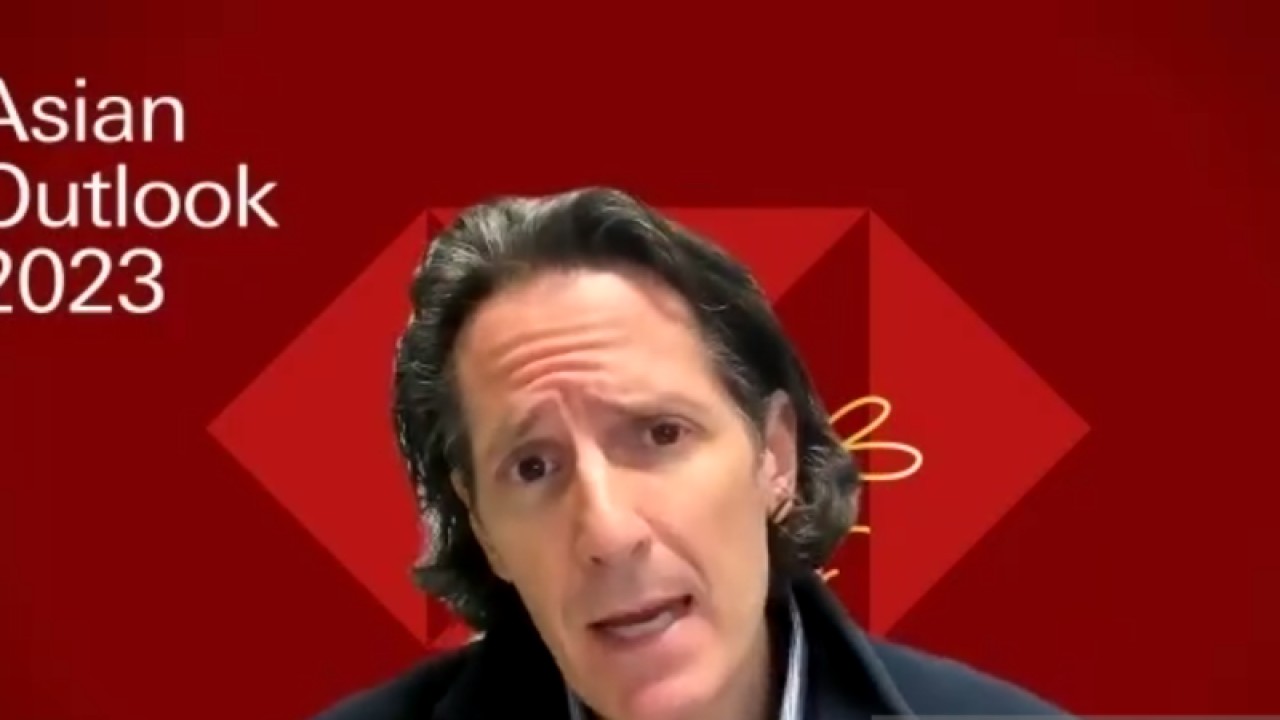 Kepala Ekonom Asia The Hong Kong and Shanghai Banking Corporation (HSBC) Frederic Neumann dalam media briefing "Asian Outlook 2023" yang dipantau secara daring di Jakarta, Senin (16/1/2023). ANTARA/Agatha Olivia Victoria