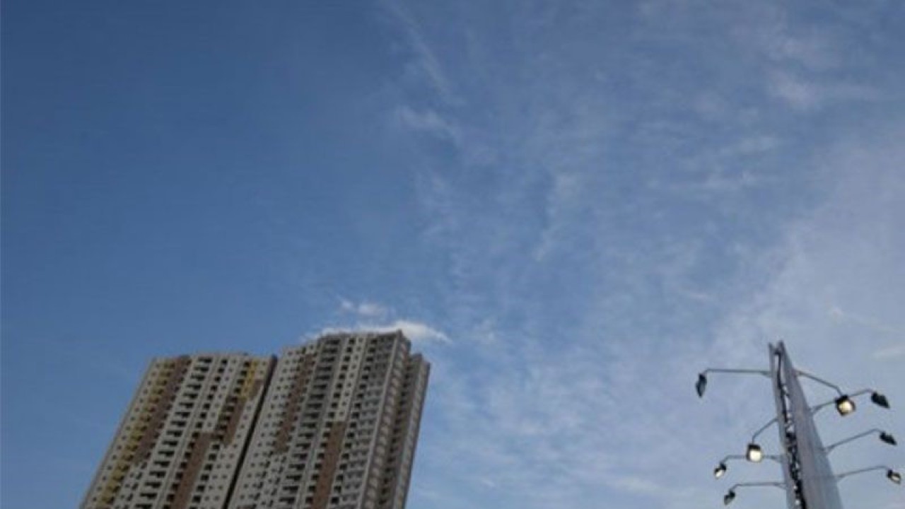 Ilustrasi cuaca DKI Jakarta. (ANTARA FOTO/Rosa Panggabean)