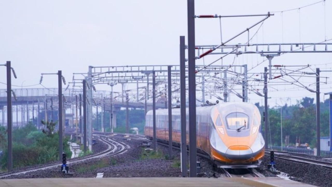 Ilustrasi - Kereta Cepat Jakarta Bandung (KCJB). ANTARA/HO-PT KAI