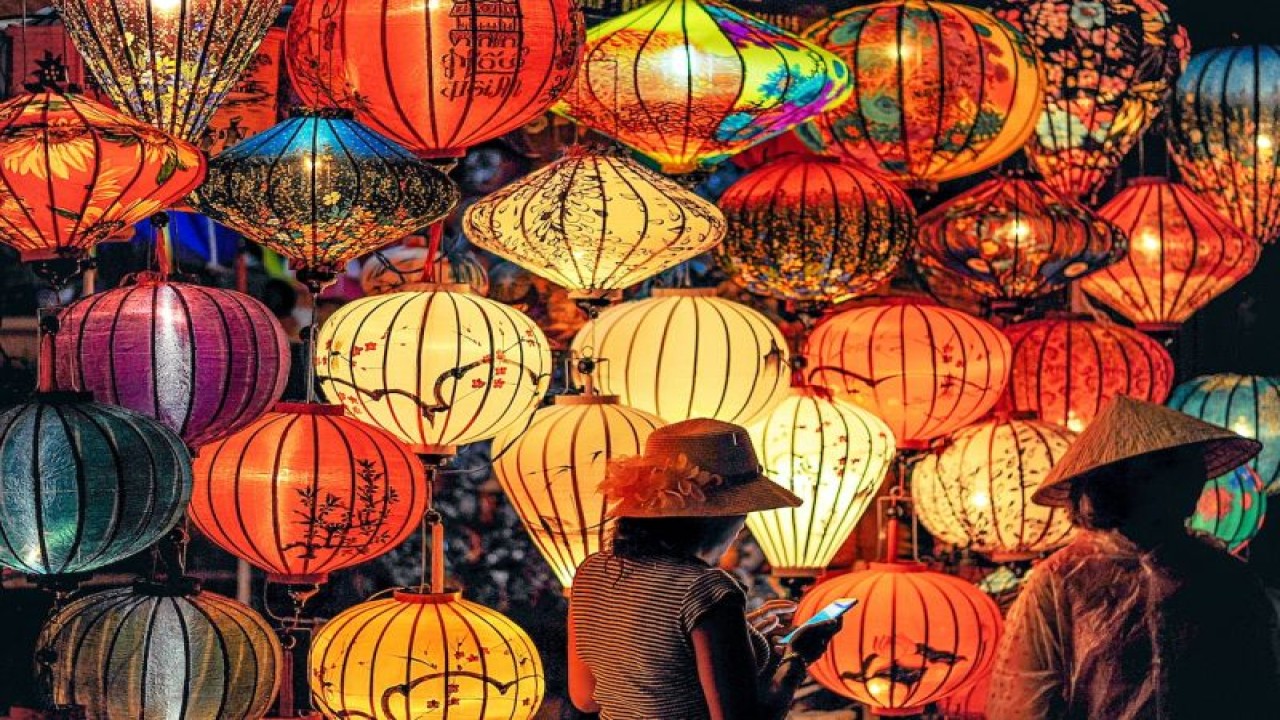 Ilustrasi wisata saat Tahun Baru Imlek. (Foto oleh Min An dari Pexels)