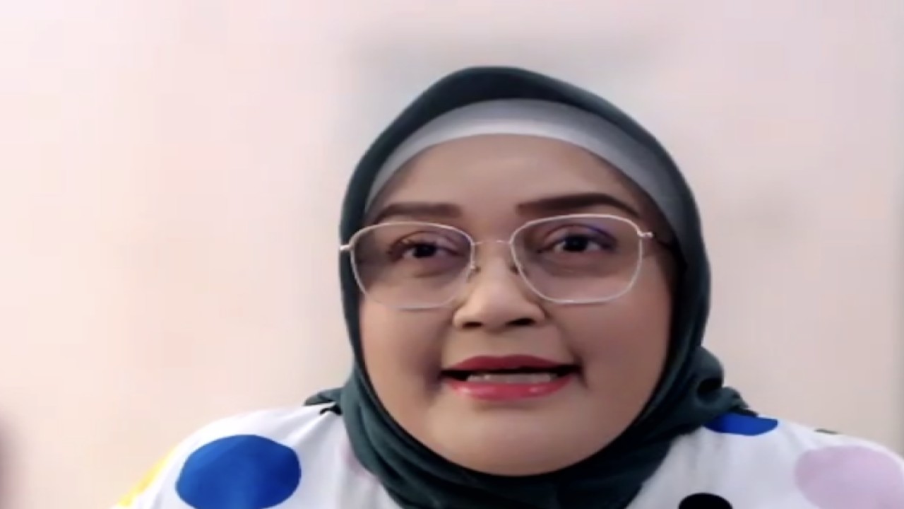 Tangkapan layar Dirjen PHI dan Jamsos Kemnaker Indah Anggoro Putri dalam konferensi pers virtual diikuti dari Jakarta, Jumat (6/1/2023) (ANTARA/Prisca Triferna)