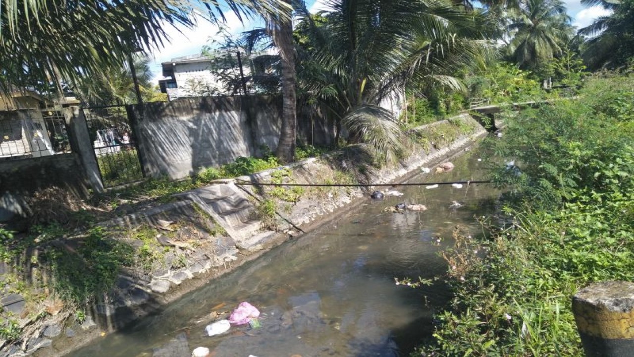 Saluran irigasi sungai di Kabupaten Lombok Tengah, NTB (ANTARA/Akhyar)