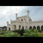 Istana Asherayah Al-Hasyimiyah (Istana Siak Sri Indrapura) Kesultanan Siak Sri Inderapura, Siak, Riau. (FOTO ANTARA/Ismar Patrizki)-1672656631