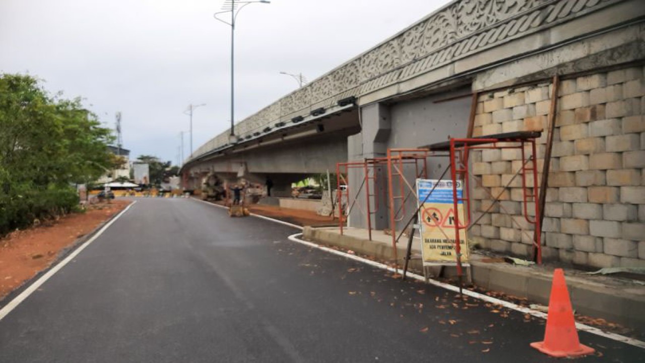 Jalan layang di Kota Tanjungpinang, Kepri, akan dioperasikan pada akhir januari 2023. (ANTARA/Ogen)