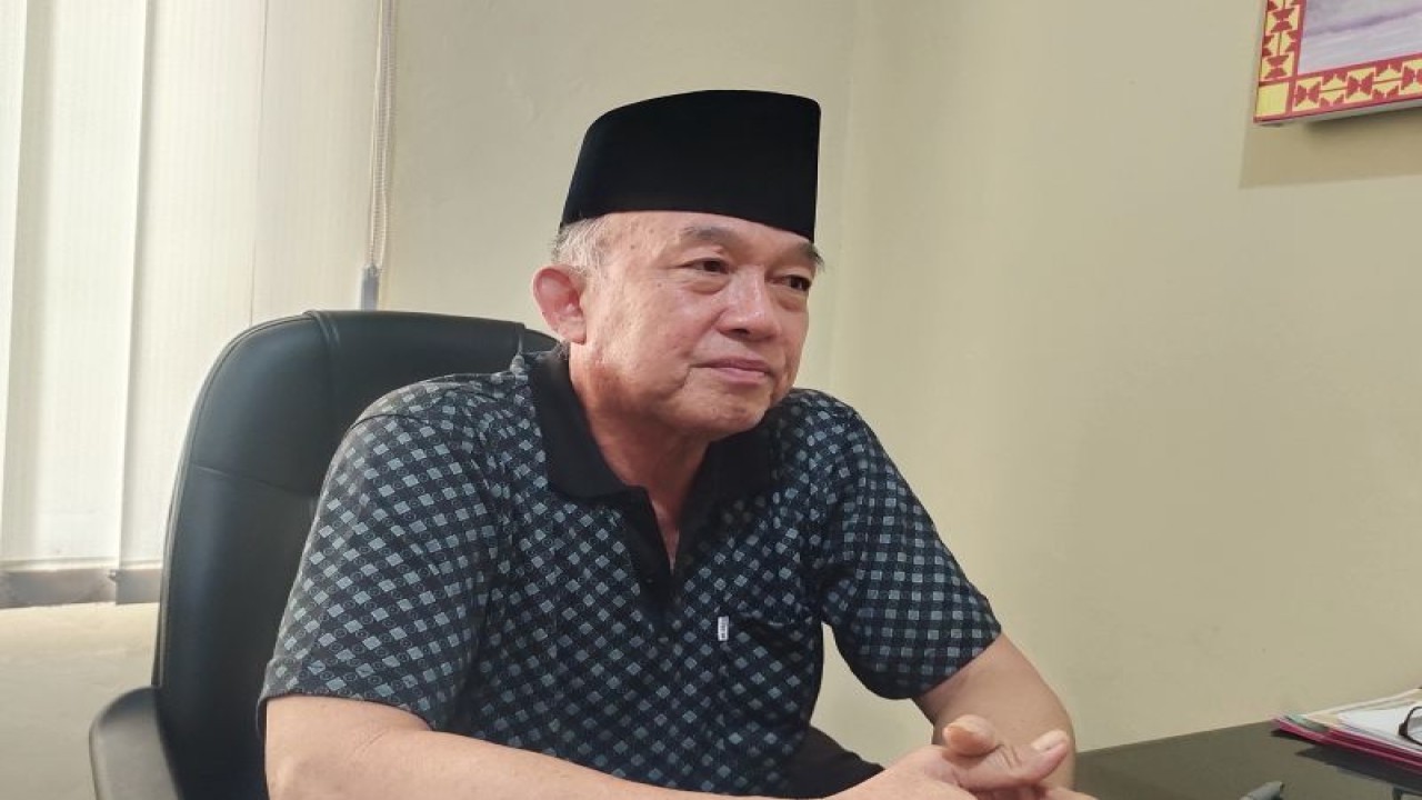 Juru Bicara Pengadilan Agama Tanjungkarang Kelas 1A KM Junaidi, di, Bandarlampung, Jumat, (6/1/2023). (ANTARA/Dian Hadiyatna)