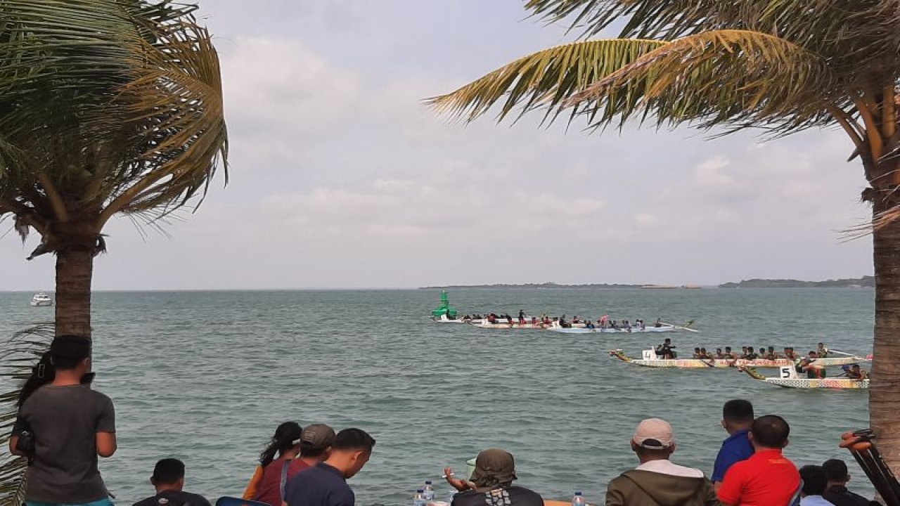 Kegiatan dragon boat race internasional 2022 di perairan Tanjungpinang, Kepri, untuk meningkatkan kunjungan wisman. (Ogen)