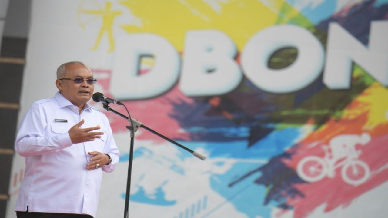 Arsip - Seskemenpora Gunawan Suswantoro memberikan sambutan dalam pertemuan dengan jajaran di lingkungan Kemenpora di Kantor Kemenpora, Senayan, Jakarta, Senin (7/11/2022). (ANTARA/HO-Kemenpora)