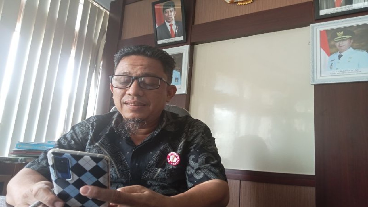 Kepala Badan Pengelolaan Keuangan dan Aset Daerah (BPKAD) Maiboni.