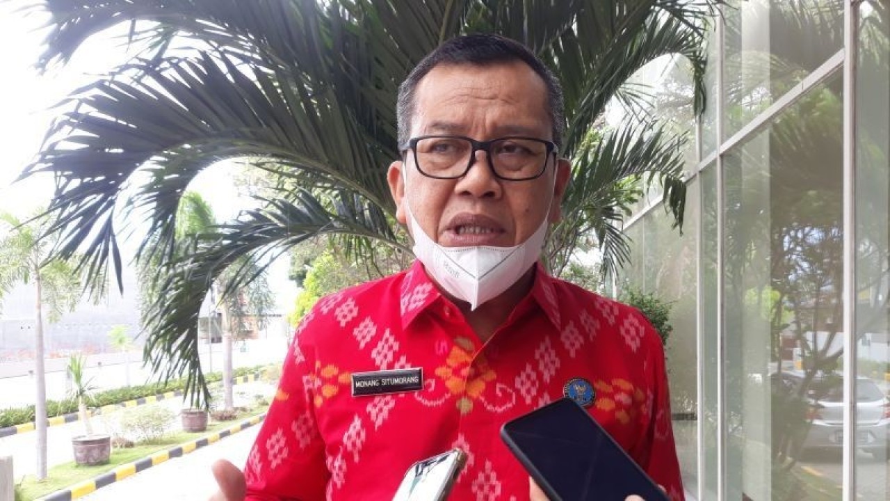 Kepala BNNP Sulteng Brigjen Polisi Monang Situmorang memberikan keterangan kepada wartawan, di Palu (ANTARA/Muhammad Hajiji)