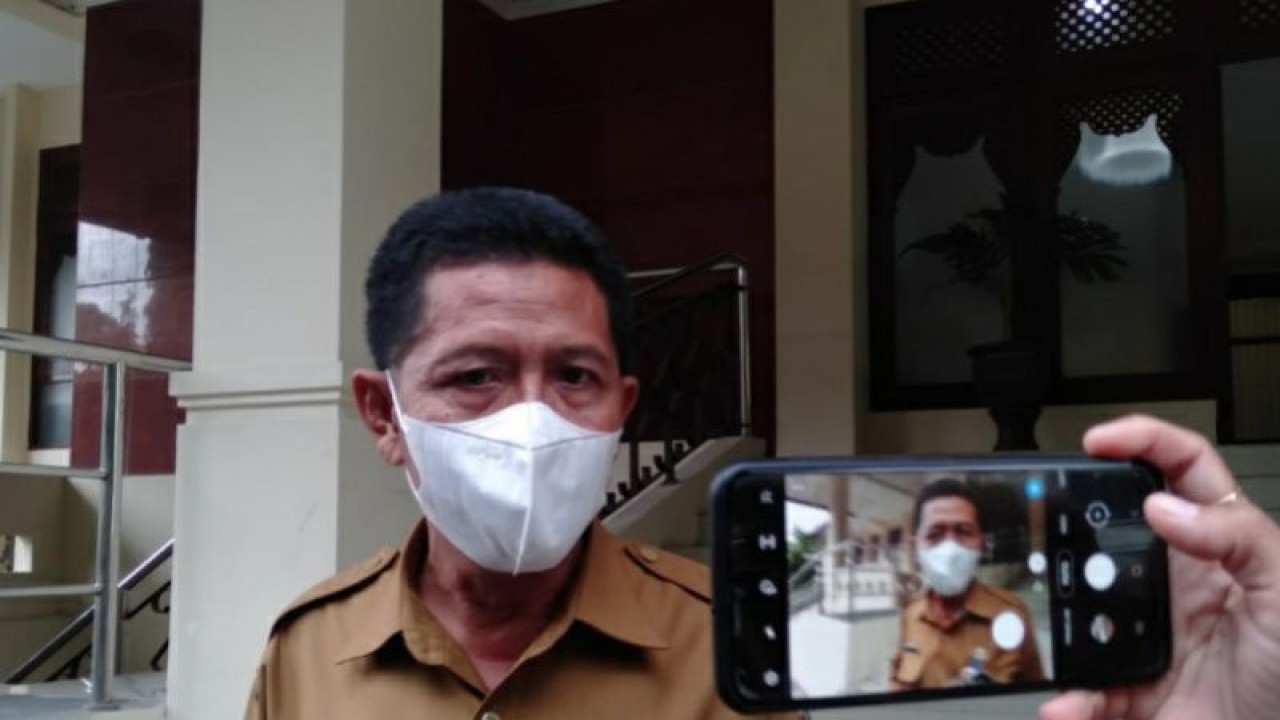 Kepala Dinas Perdagangan Kota Surakarta Heru Sunardi di Solo, beberapa waktu lalu. ANTARA/Aris Wasita