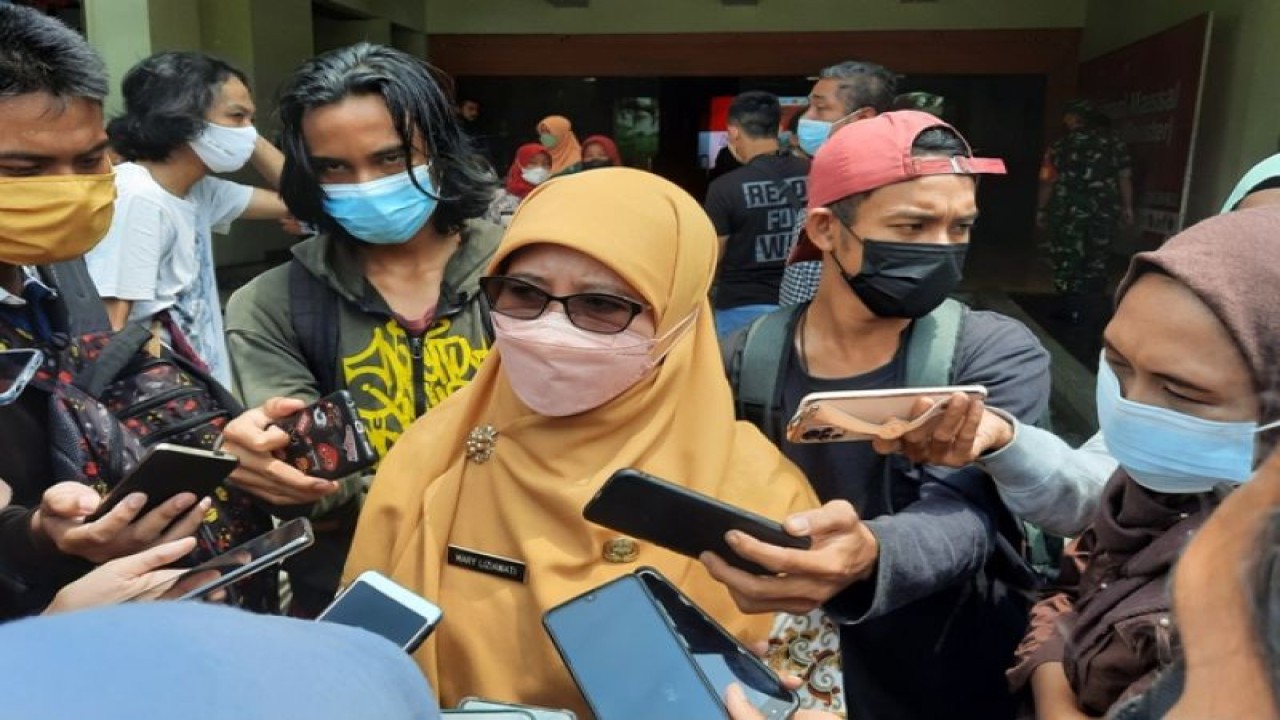 Kepala Dinkes Depok Mary Liziawati (ANTARA/Foto: Feru Lantara)