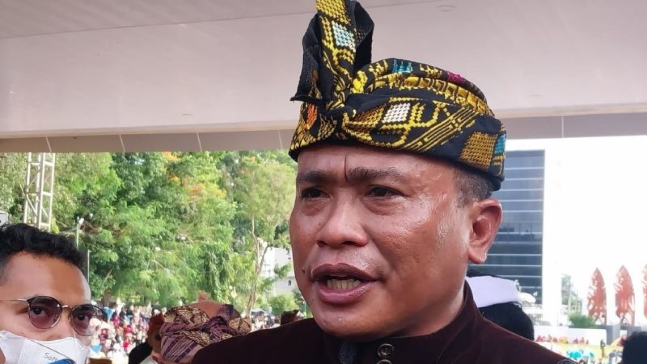 Kepala Kantor Wilayah (Kakanwil) Kementerian Agama Nusa Tenggara Barat (NTB), Zamroni Aziz. (ANTARA/Nur Imansyah).