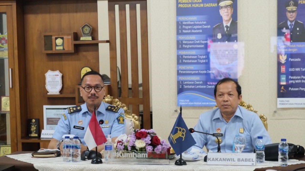 Kepala Kanwil Kemenkumham Provinsi Kepulauan Babel Harun Sulianto (kanan). (Humas)