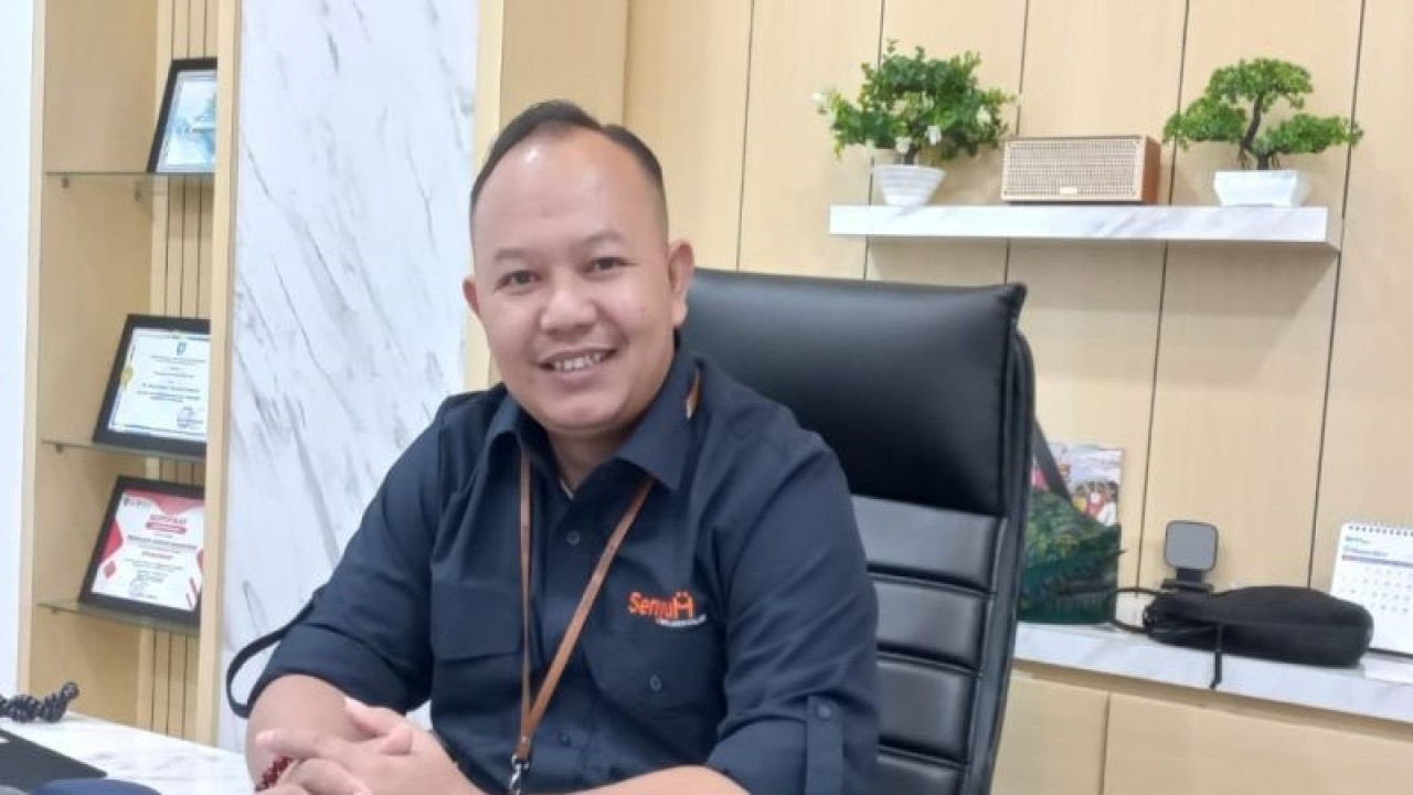 Kepala PT PNM Cababg Kepulauan Bangka Belitung Daniel Silitonga. (ANTARA/ Donatus Dasapurna)