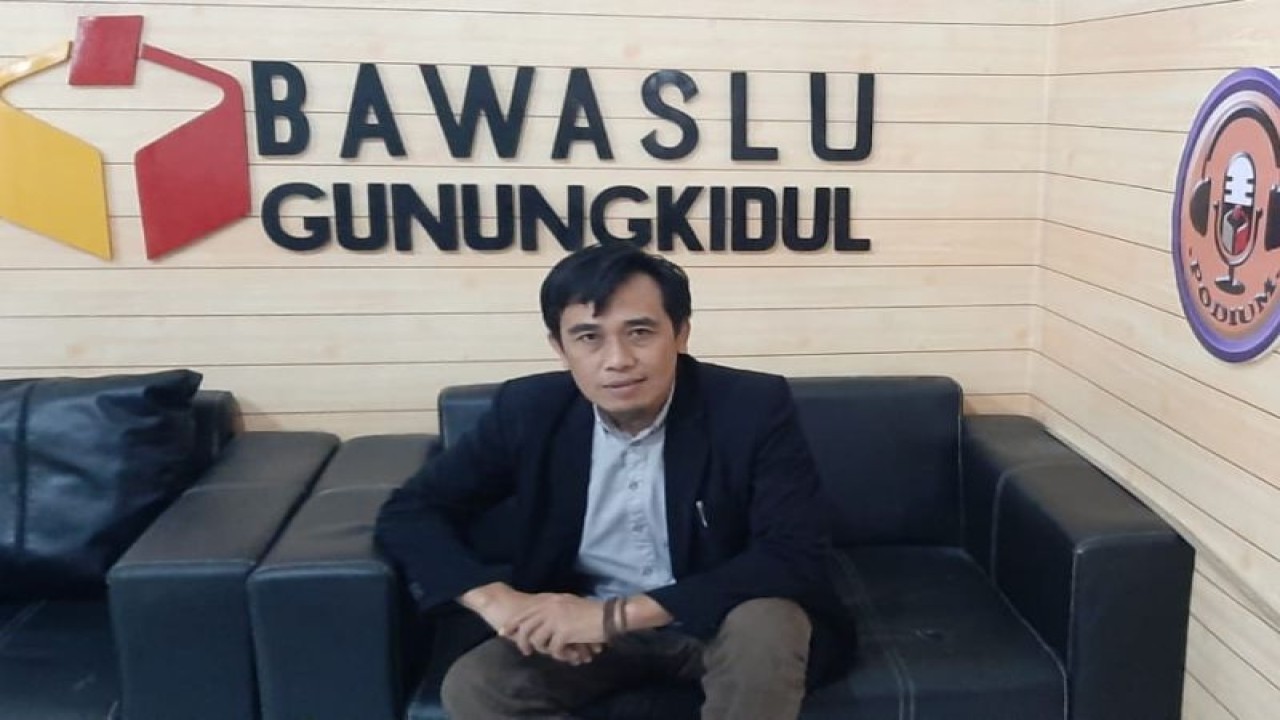 Ketua Bawaslu Gunungkidul Tri Ismiyanto. (ANTARA/HO-Dokumen Bawaslu Gunungkidul)