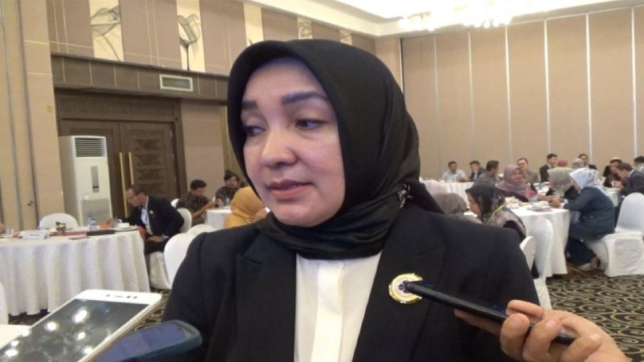 Ketua Perhimpunan Hotel dan Restoran Indonesia (PHRI) Sumbar, Rina Pangeran ANTARA/HO-PHRI Sumbar.