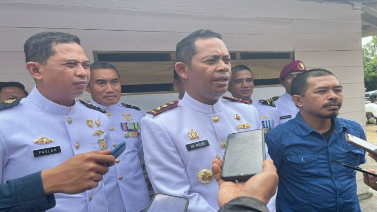 Komandan Lanal Kendari Letkol Laut (P) Abdul Kadir Mulku Zahari, Kamis (19/1/2023) (ANTARA/Harianto)