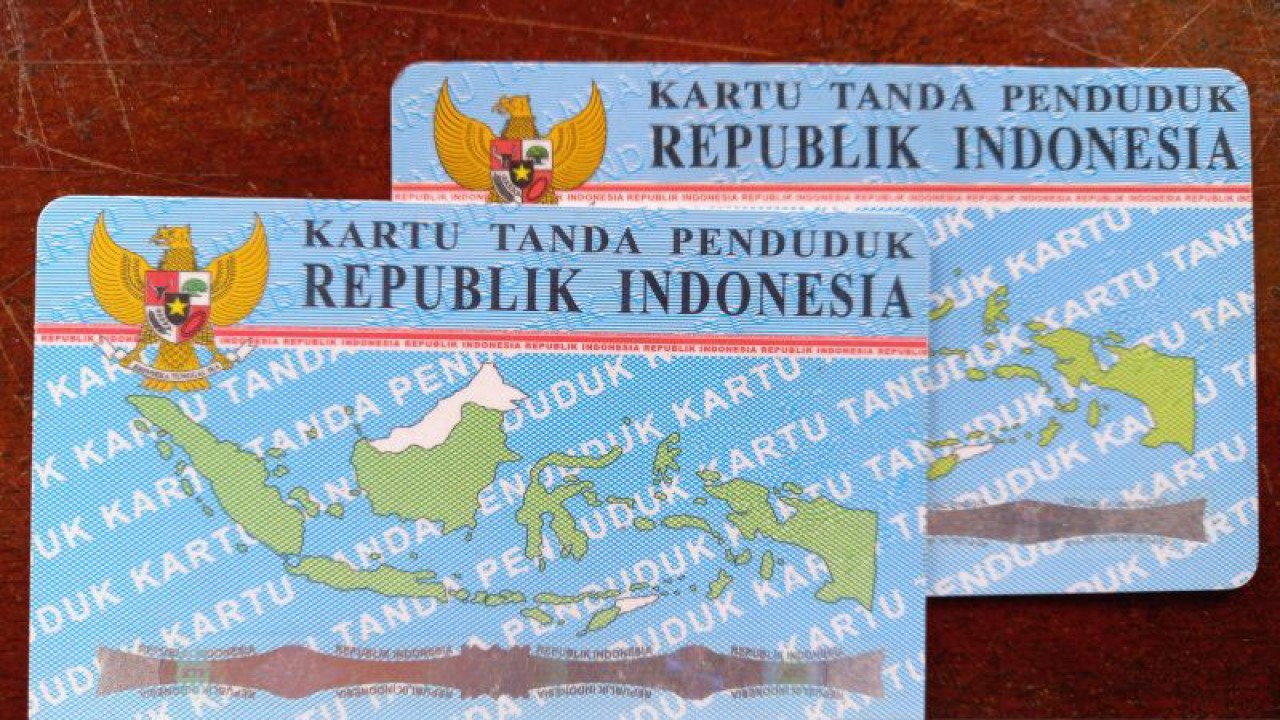 KPU Kabupaten Bengkulu Tengah menemukan 43 KTP dukungan Balon DPD RI dapil Bengkulu. ANTARA/Anggi Mayasari