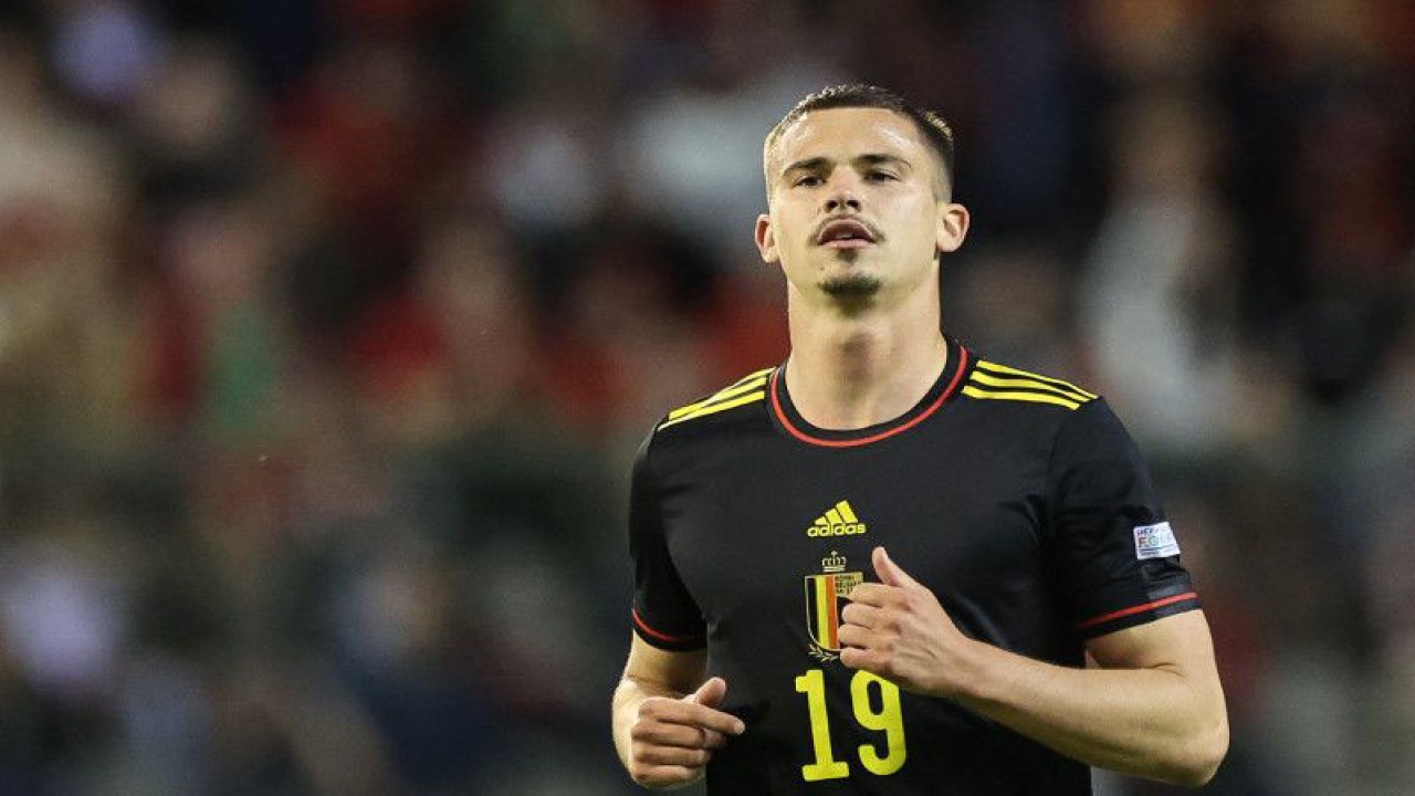 Leandro Trossard melakukan selebrasi setelah mencetak gol ketiga timnas Belgia dalam pertandingan UEFA Nations League melawan Polandia di The King Baudouin Stadium, Brussels pada 9 Juni 2022. ANTARA/AFP/KENZO TRIBOUILLARD