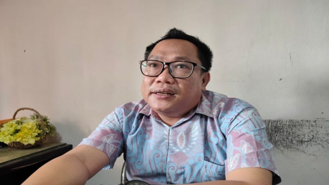 Kasi Kesehatan Hewan dan Kesehatan Masyarakat Veteriner (Kesmavet) Dinas Pertanian Kota Bandarlampung M. Rifki, saat dimintai keterangan. Bandarlampung, (6/1/2023). (ANTARA/Dian Hadiyatna)