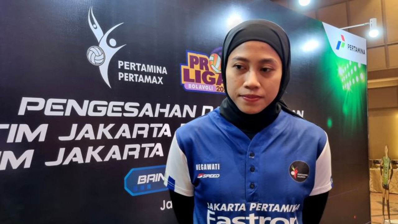 Pemain tim Proliga Jakarta Pertamina Fastron Megawati Hangestri di sela launching tim di Graha Pertamina Jakarta, Selasa (3/1/2023). ANTARA/Bayu Kuncahyo
