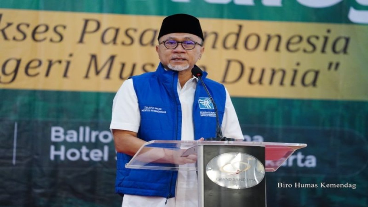 Menteri Perdagangan (Mendag) Zulkifli Hasan saat menghadiri "Business Dialogue: Perluasan Akses Pasar Bisnis Indonesia Ke Negara-Negara Muslim Dunia" di Jakarta, Rabu (25/1/2023). (ANTARA/Ho/Kementerian Perdagangan)