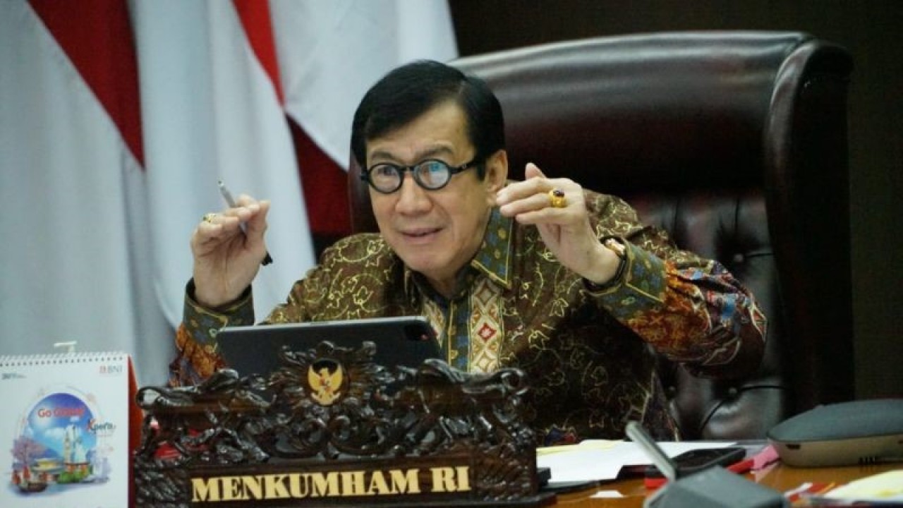 Menkumham Yasonna Hamonangan Laoly memberikan paparan terkait KUHP di Jakarta, Jumat (13/1/2023). (ANTARA/HO-Humas Kemenkumham)