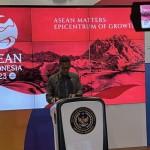 Menteri Pariwisata dan Ekonomi Kreatif Sandiaga Uno alam Weekly Brief with Sandi Uno di Gedung Sapta Pesona, Jakarta, Senin. ANTARA/M. Baqir Idrus Alatas-1673319189