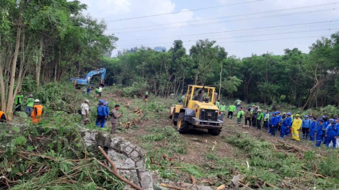 Lahan milik Pemprov DKI Jakarta di Jalan H Lebar RT 06/RW 01, Kelurahan Meruya Utara, Kecamatan Kembangan, Jakarta Barat, Rabu (18/1/2023) ANTARA/HO-Pemkot Jakarta Barat