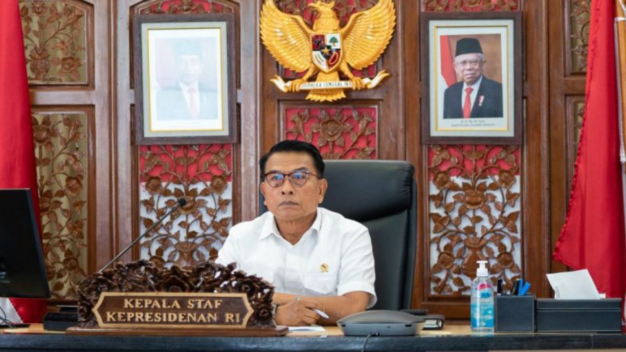 Kepala Staf Kepresidenan Moeldoko saat mengikuti rapat tindak lanjut kesepakatan KTT G20 bersama seluruh kementerian dan lembaga nonkementerian di Jakarta, Kamis (12/1/2023). (ANTARA/HO-Kantor Staf Presiden)