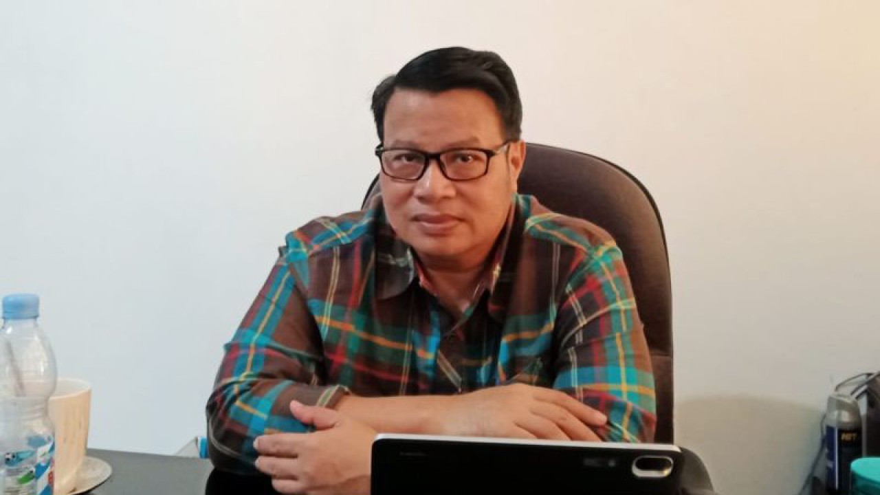 Pimpinan Cabang Bulog Baubau, Muh Akbar Said (Antara/Yusran)