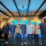 Para petinggi dari Gaikindo berofot bersama usai jumpa wartawan di Jakarta (ANTARA/Ho)-1674789949