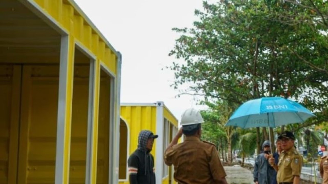 Ilustrasi kunjungan Wali Kota Parepare Taufan Pawe saat berkunjung ke lokasi proyek wisata kuliner religius di Kecamatan Bacu Kiki, Kabupaten Wajo, Sabtu (14/1/2022). Antara/ HO-Pemkot Parepare