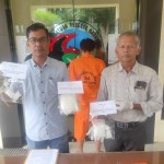Pelaku pengemudi ojek yang ditangkap Polres Muaro Jambi, karena kedapatan membawa dan menyimpan satu kilogram sabu-sabu.ANTARA/HO-Polres Muaro Jambi-1672902090